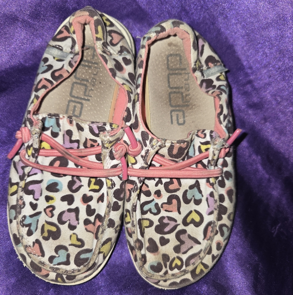 Hey Dude Youth Wendy Leopard Hearts Shoes